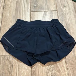 LULULEMON hotty hot navy shorts -2.5 length